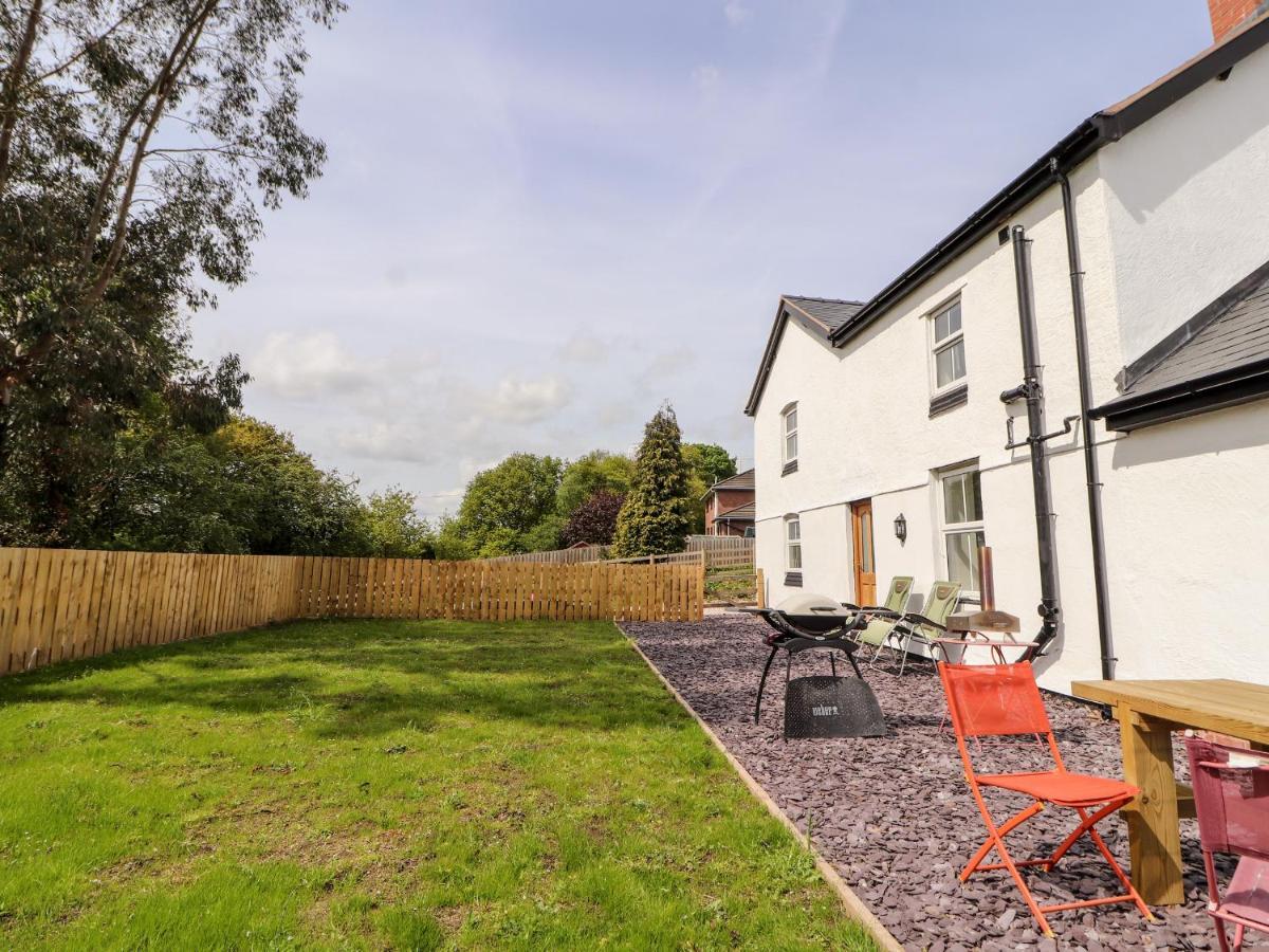 Colomendy Alpaca Farm - Holiday home *